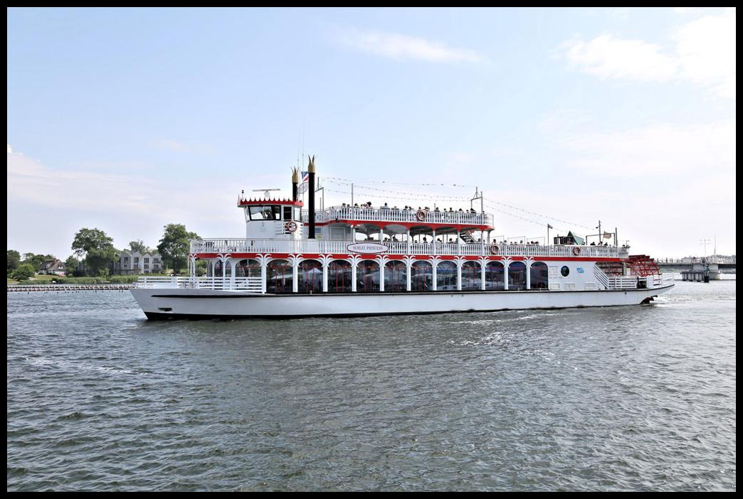 Die Schlei Princess, ein 2014 gebauter Schaufelraddampfer mit Dieselantrieb, startet hier am 25.07.2021 um 15.00 Uhr in Kappeln zu einer Rundfahrt.