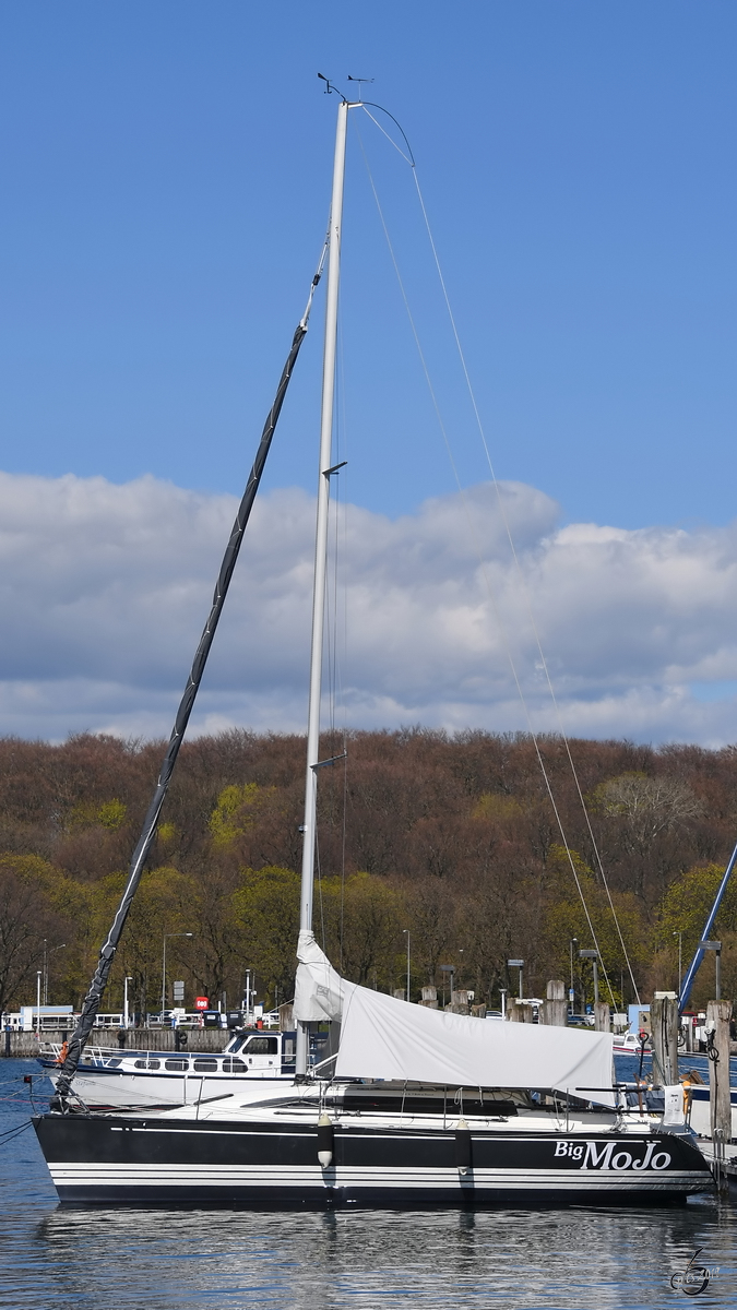 Die Segelyacht  Big Mojo  Anfang April 2019 in Travemünde.