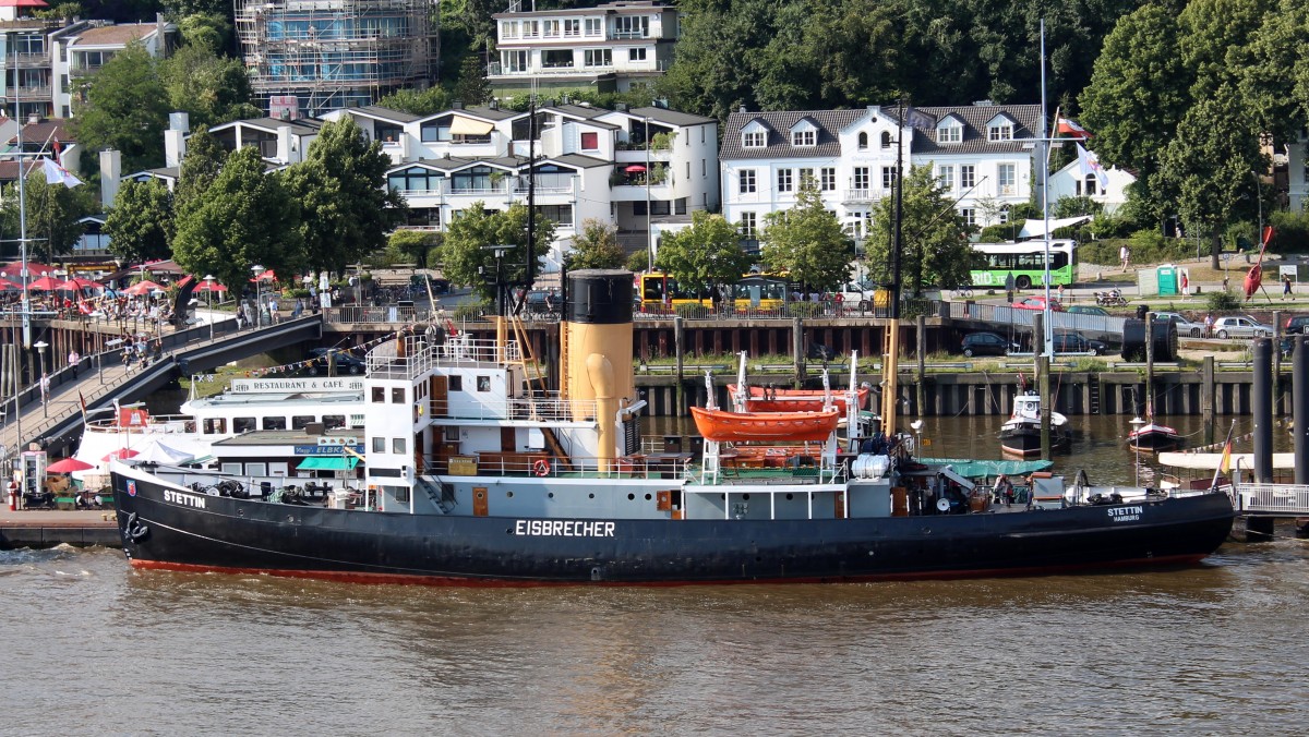 Die Stettin am 17.07.2014 vor Hamburg auf der Elbe.