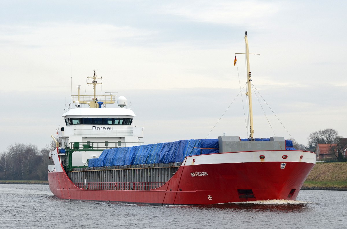 Die Westgard IMO-Nummer:9196187 Flagge:Niederlande Länge:89.0m Breite:12.0m Baujahr:2000 Bauwerft:Peters Scheepswerf,Kampen Niederlande im Nord-Ostsee-Kanal bei Rendsburg aufgenommem am 18.01.14