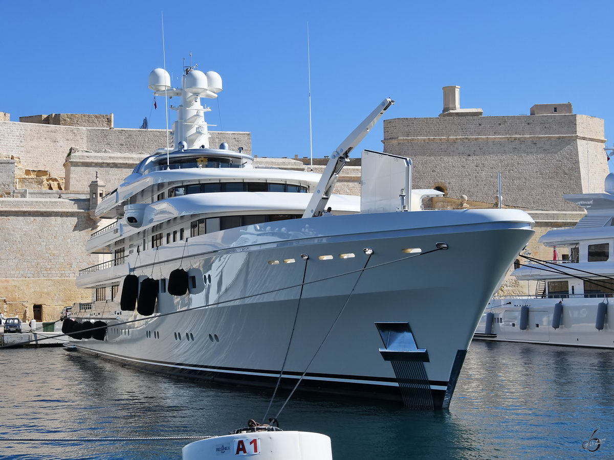 Die Yacht  Kibo , gesehen im Oktober 2017 in Malta.