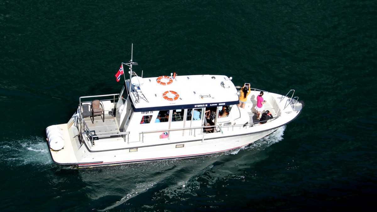 Die Yacht Stoerka III am 19.07.2014 vor Geiranger.