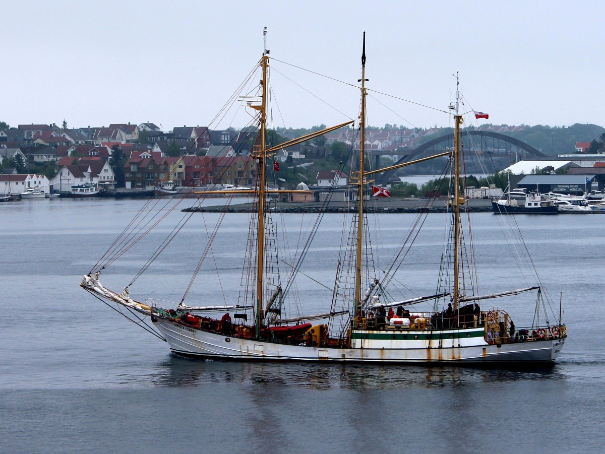 Die Zawisza Czurny am 21.05.2013 im Hafen von Stavanger.