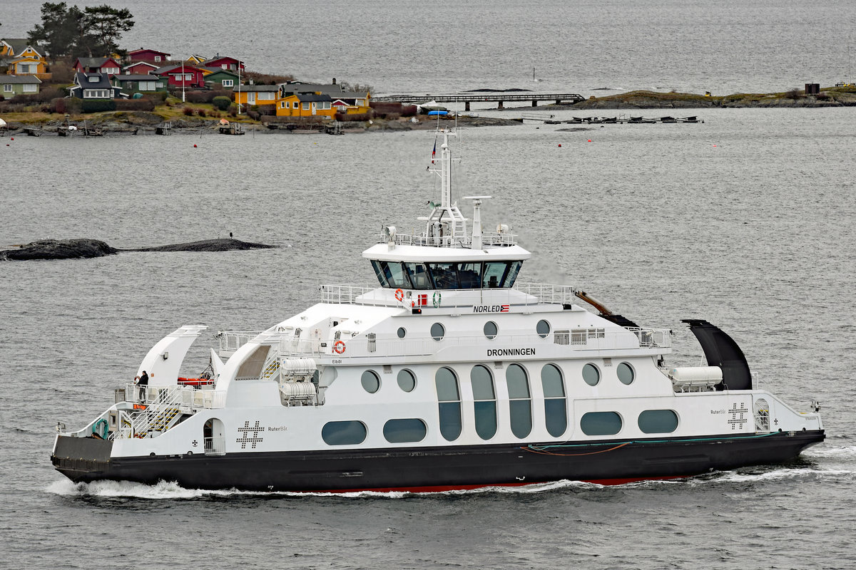 DRONNINGEN am 10.2.2020 im Oslofjord