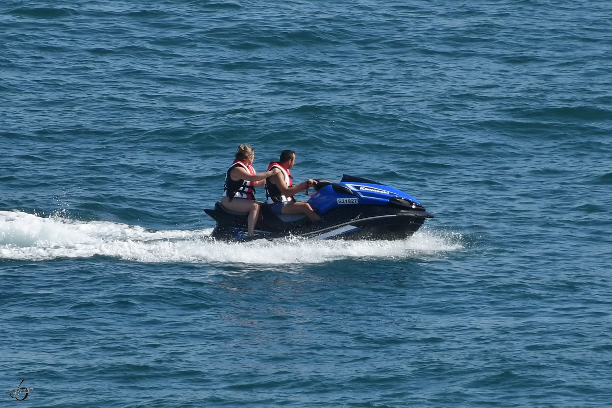 Ein Jetski im Hafen von Valletta. (Oktober 2017)