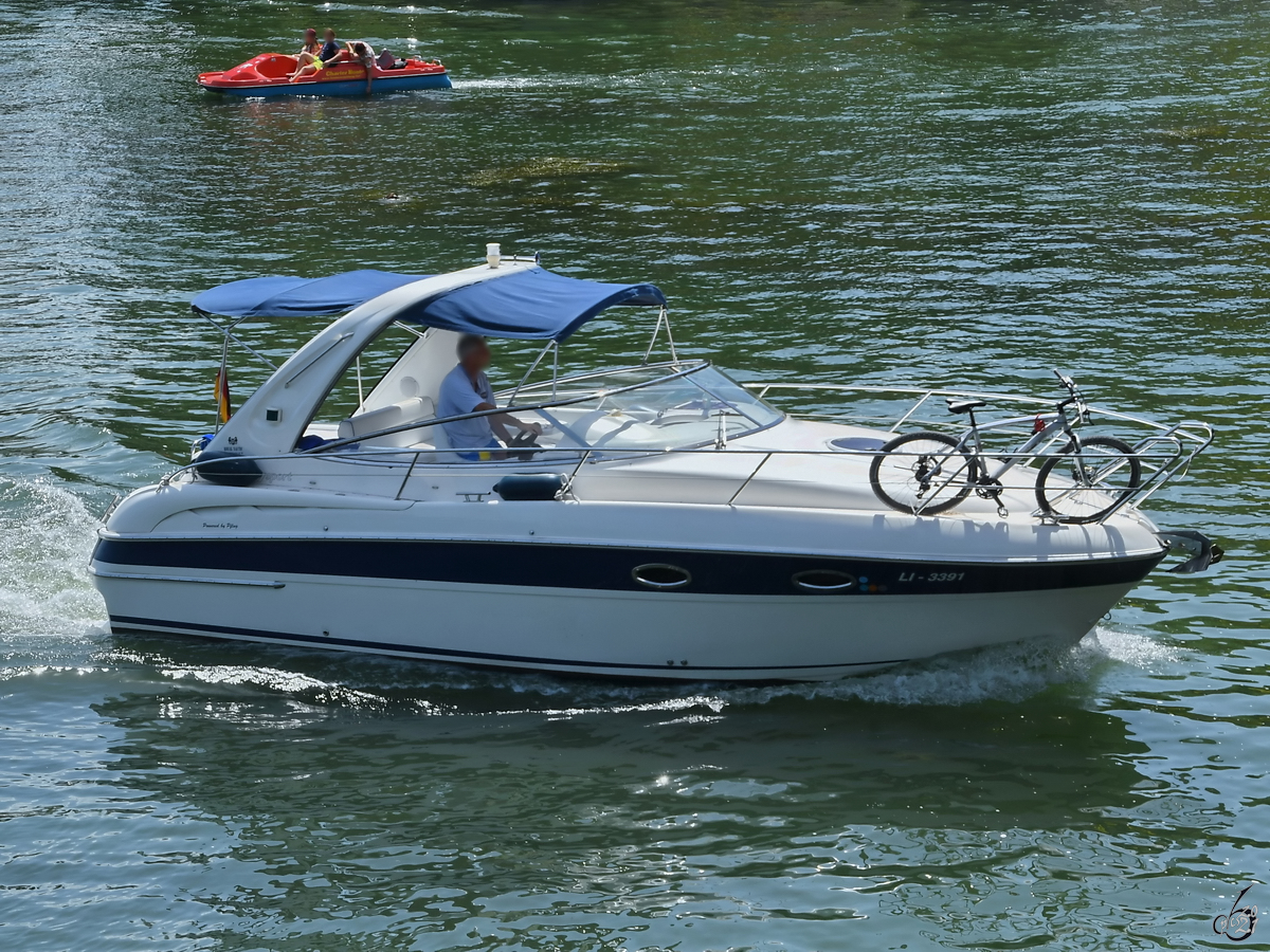 Ein Motorboot Anfang Juli 2017 in Lindau.