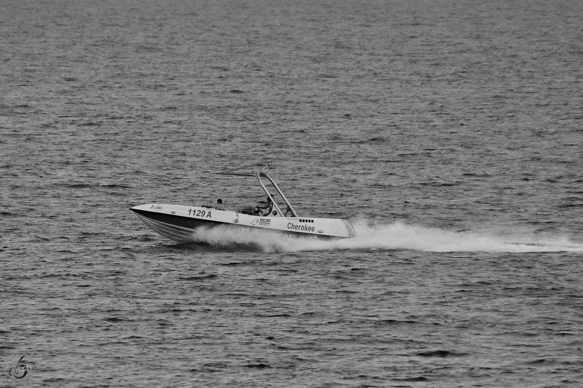 Ein Motorboot auf dem Roten Meer. (Scharm El-Scheich, Dezember 2018)