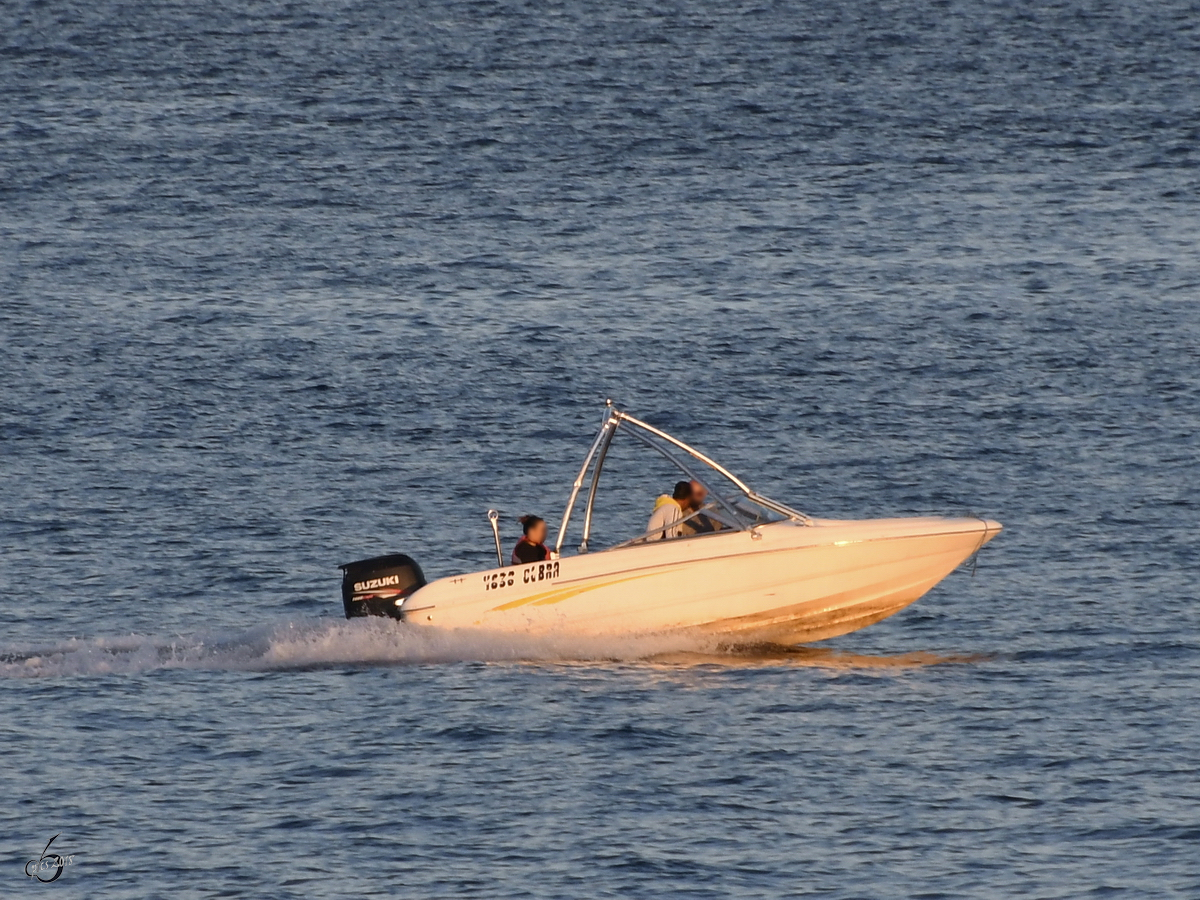 Ein Motorboot auf dem Roten Meer. (Scharm El-Scheich, Dezember 2018)