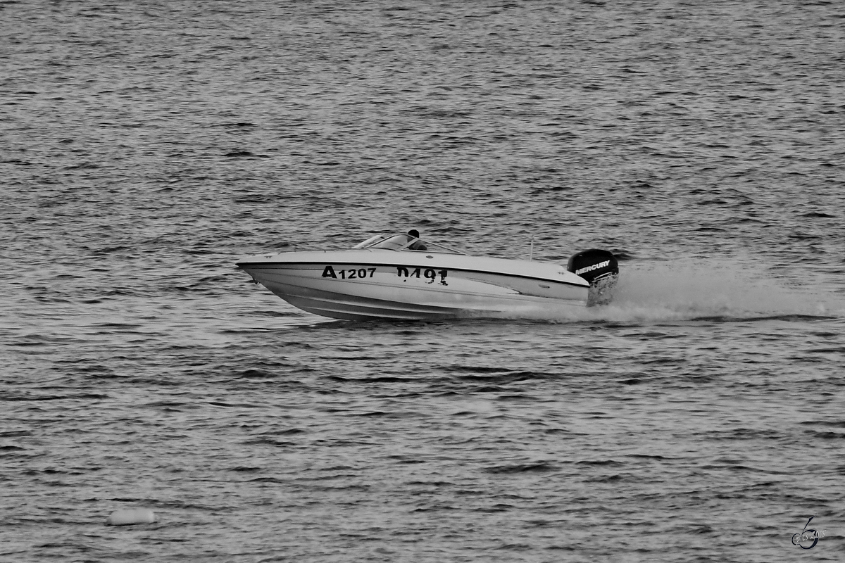 Ein Motorboot auf dem Roten Meer. (Scharm El-Scheich, Dezember 2018)
