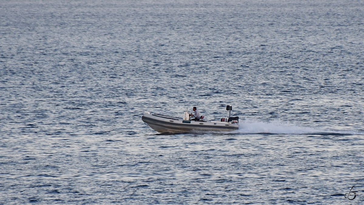 Ein Motorboot auf dem Roten Meer. (Scharm El-Scheich, Dezember 2018) 