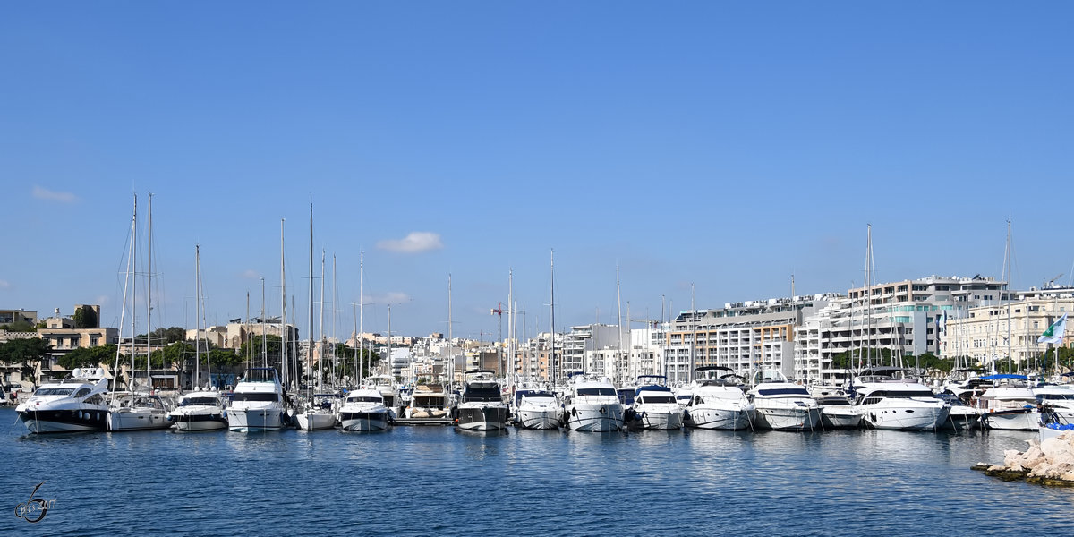 Einer der vielen Yachthäfen auf Malta. (Msida, Oktober 2017)