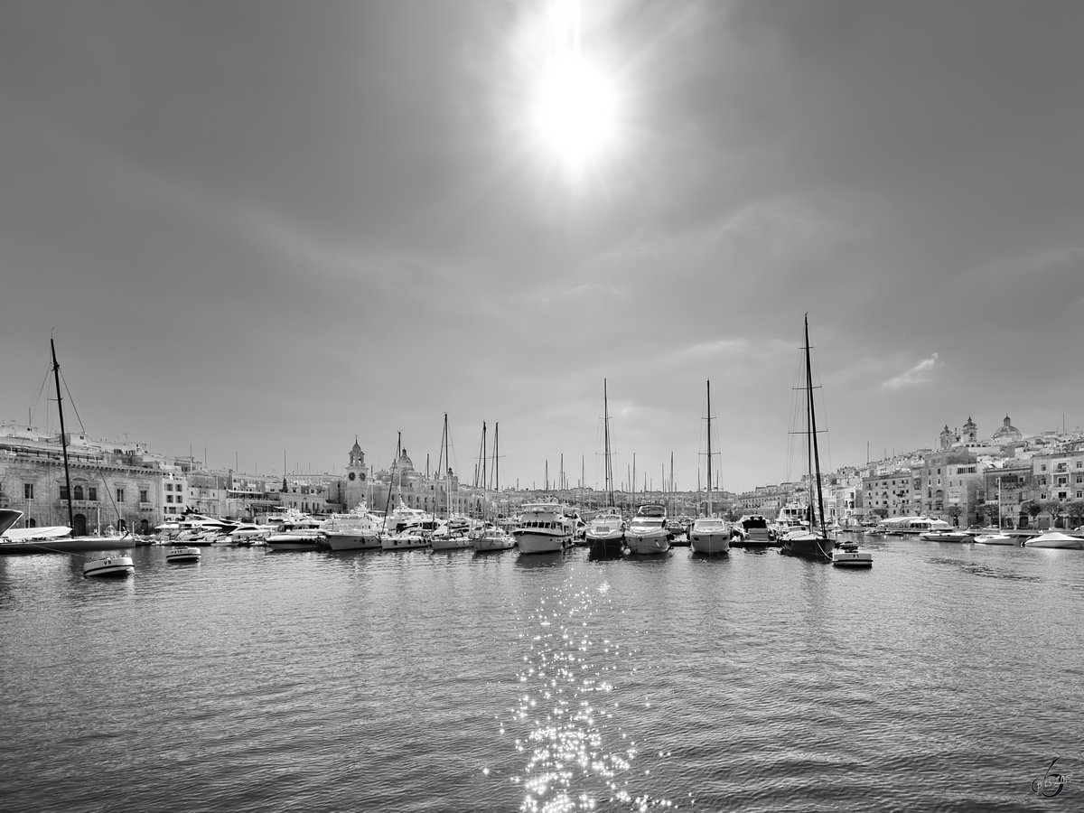 Einer der vielen Yachthäfen auf Malta. (Vittoriosa, Oktober 2017)