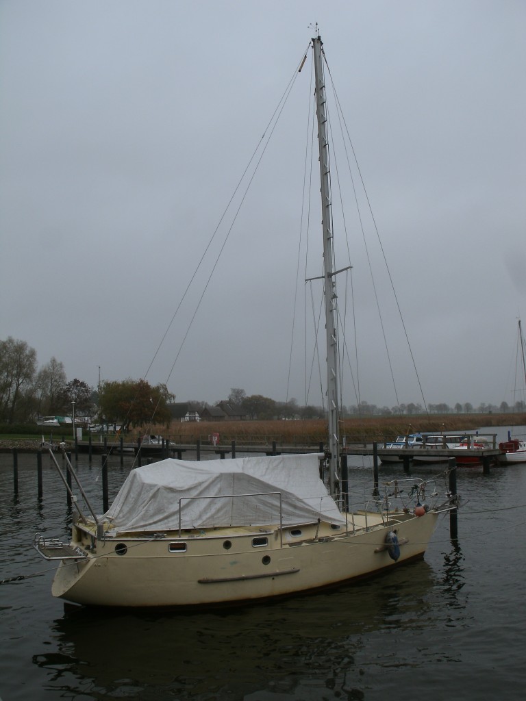 Einmaster,am 16.November 2013,im Hafen von Puddemin.