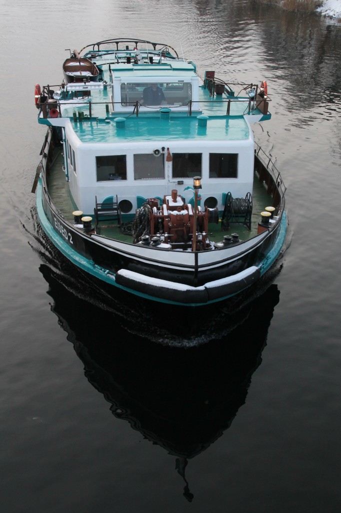 Eisbrecher EISED2  von der ED-Line aus Berlin im Jan.2013 auf dem MLK.