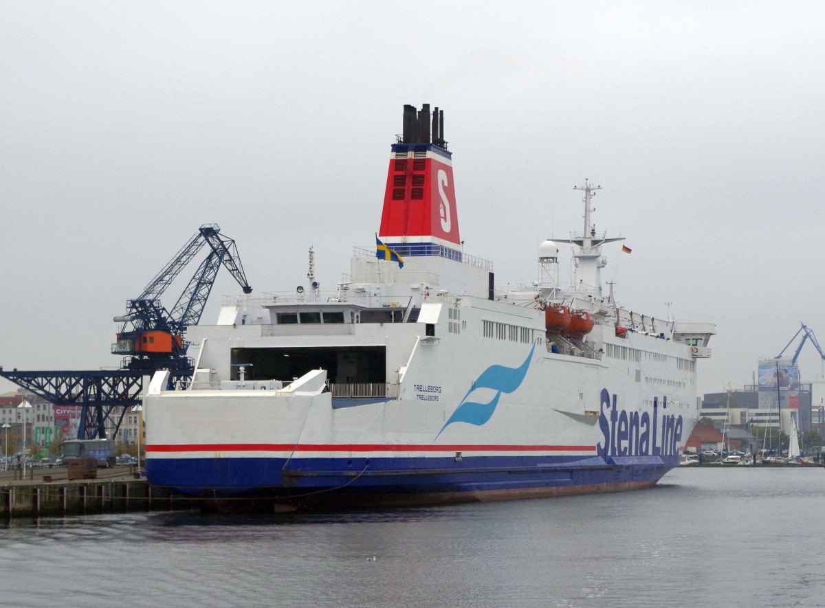 Eisenbahnfährschiff  Trelleborg  am 18.10.14 im Stadthafen Rostock.