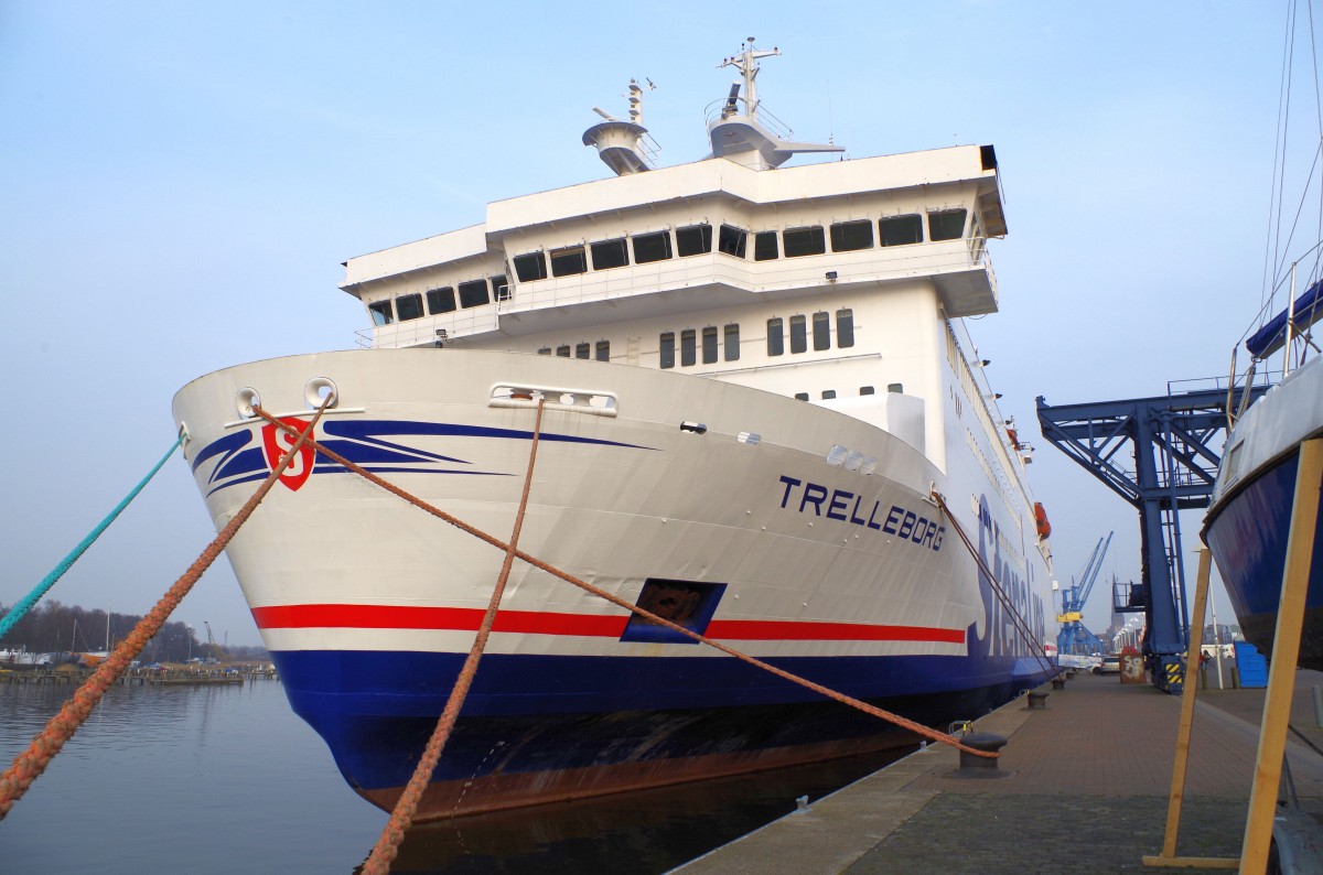 Eisenbahnfährschiff  Trelleborg  am 24.03.15 in Rostock.