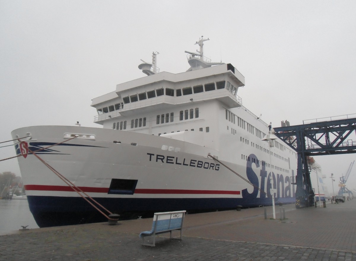 Eisenbahnfährschiff  Trelleborg  am 29.10.14 im Stadthafen Rostock.