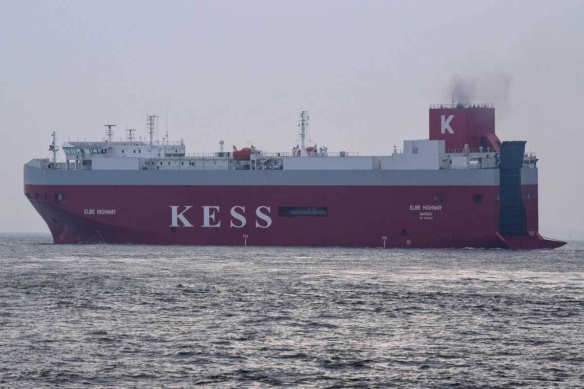 ELBE HIGHWAY , Fahrzeugtransporter , IMO 9316282 , Baujahr 2005 , 147.93 × 26.4m , Cuxhaven , 20.12.2018