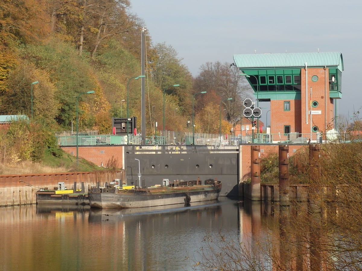 Elbe-Lübeck-Kanal, die Schleuse Lauenburg war zwölf Tage gesperrt wegen Bauwerkinspektion; Foto vom 09.11.2014
