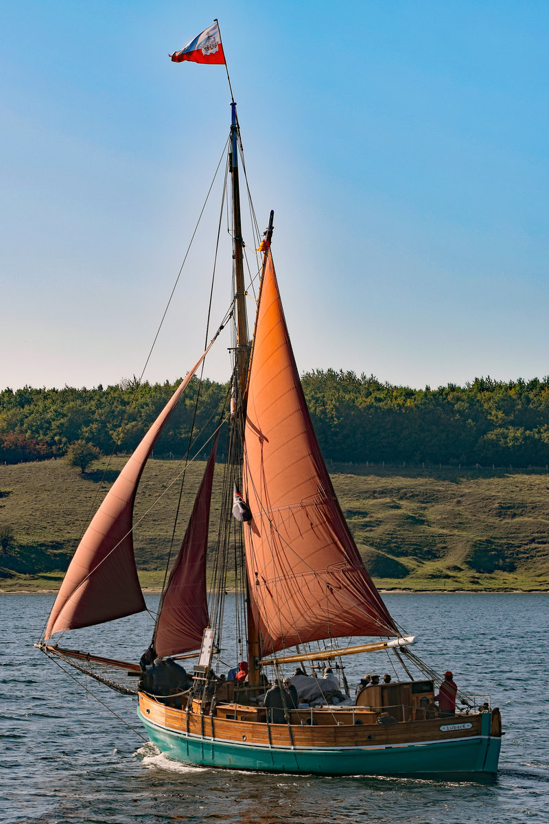 ELLEN am 20.09.2020 auf der Trave in Höhe Stülper Huk (Lübeck)