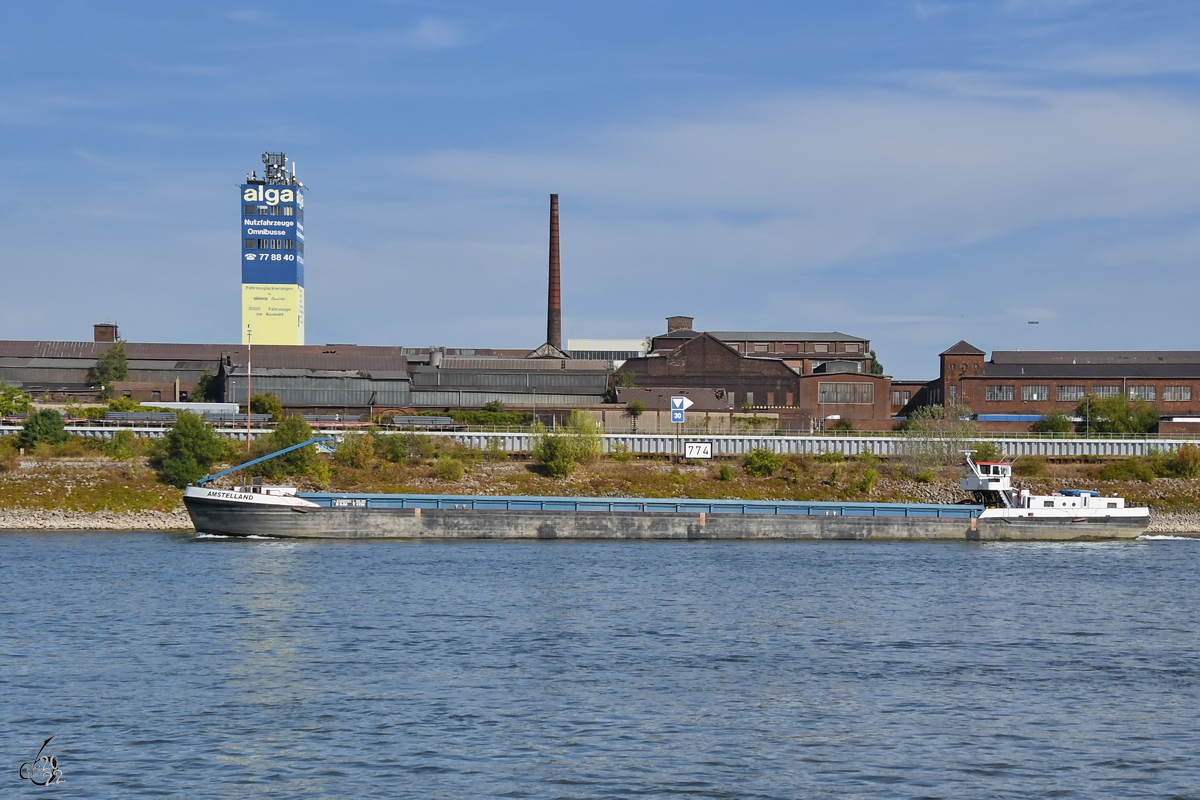 Ende August 2022 war auf dem Rhein bei Duisburg das Gütermotorschiff AMSTELLAND (ENI: 02328593) zu sehen.