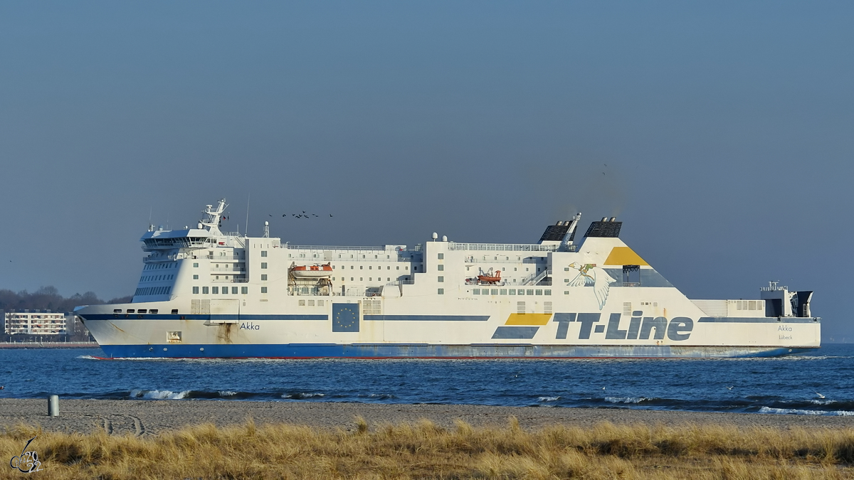 Ende März 2022 war auf der Ostsee bei Priwall das Fährschiff AKKA (IMO: 9217230) zu sehen.