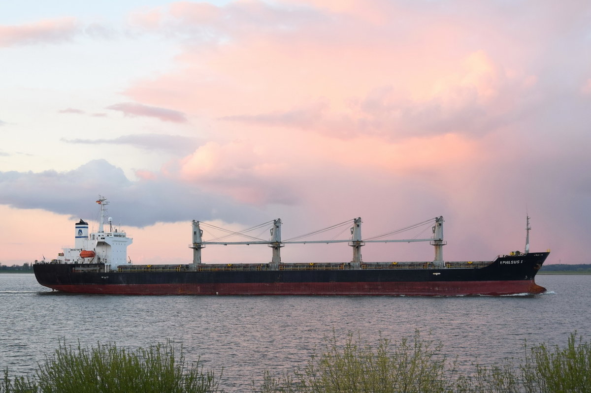 EPHESUS III ,Bulk Carrier , IMO 9278167 , Baujahr 2004 , 169 x 29 m , 18.04.2017 Grünenedeich