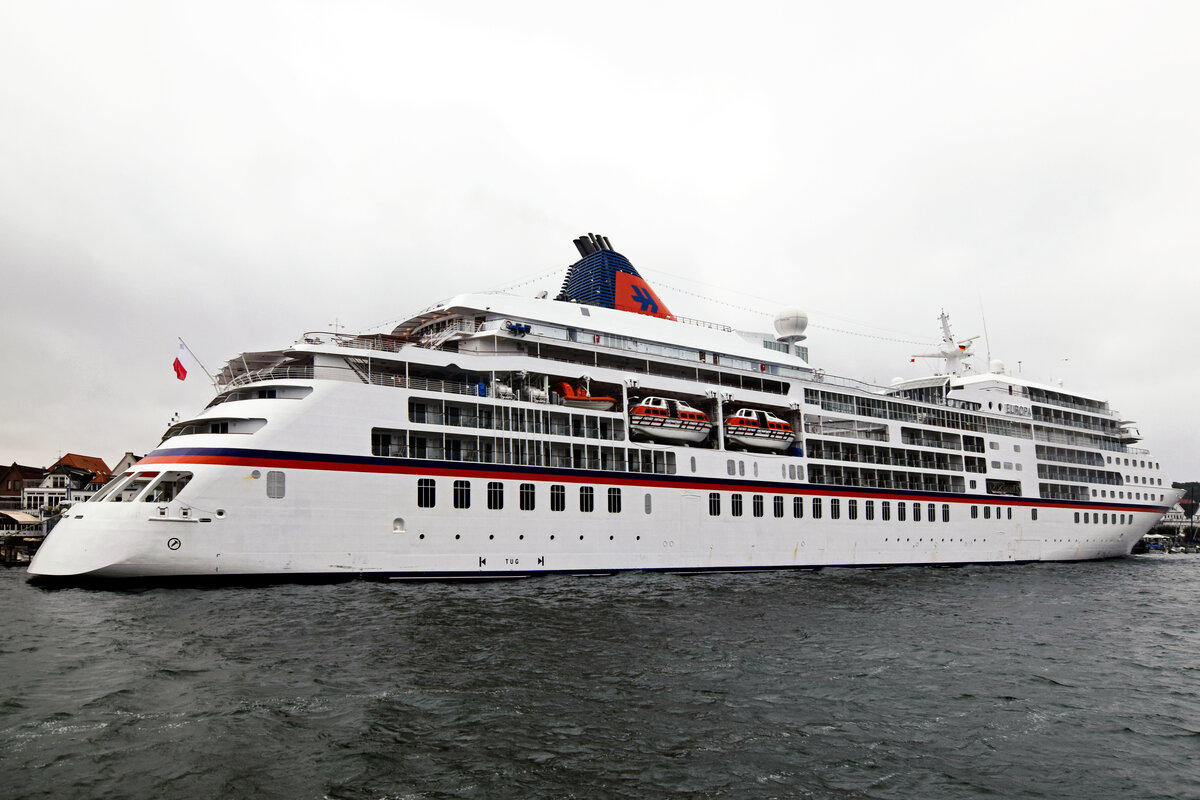 EUROPA (IMO 9183855) am 29.08.2021 beim Ostpreussenkai in Lübeck-Travemünde