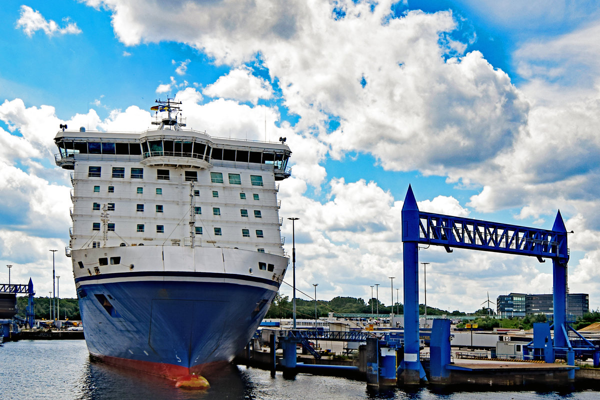 EURPOPALINK (IMO 9319454) am 9.6.2019 am Skandinavienkai in Lübeck-Travemünde