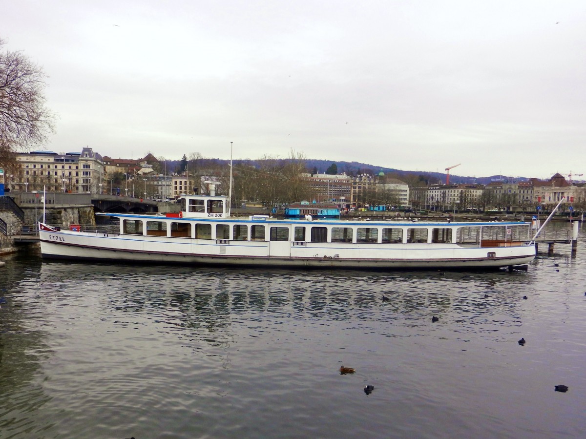 Eventschiff MS ETZEL an der Anlegestelle in Zürich. Eigner: Verein Pro MS Etzel, Betrieb: Genossenschaft MS Etzel - 08.02.2014