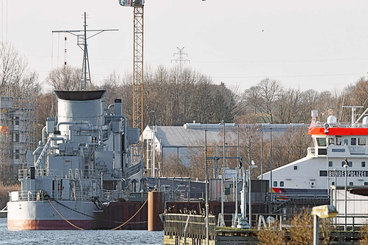 ex KÖLN am 28.01.2022 im Hafen von Neustadt/Holstein. Das Schiff war von 1961 bis 1982 als Fregatte der Bundesmarine im Einsatz (Typschiff der Klasse F 120, auch als  Köln-Klasse  bezeichnet)