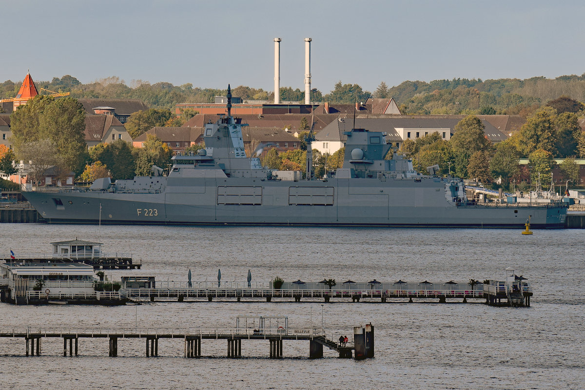 F 223 NORDRHEIN WESTFALEN am 03.10.2017 in Kiel