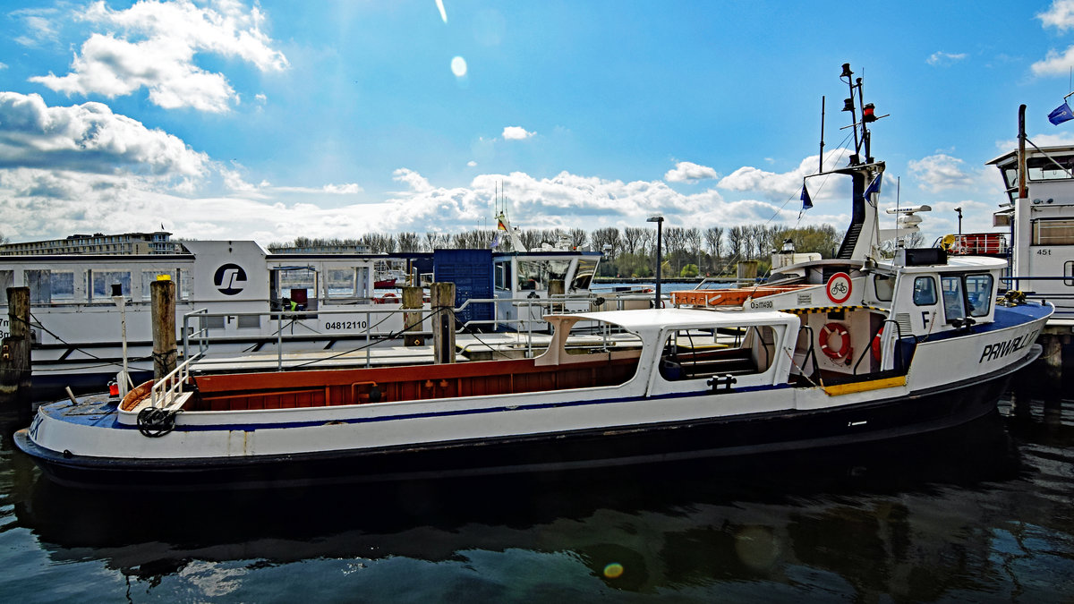 Fähre Priwall IV (ENI: 05111490) am 09.04.2020 im Hafen von Lübeck-Travemünde