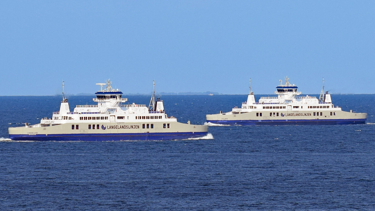 Fähren LANGELAND (IMO: 9596428) und LOLLAND (IMO: 9594690) am 17.07.2021 in der Ostsee