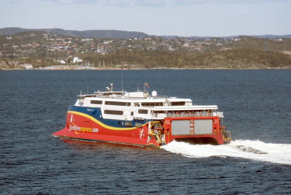 Fährschiff Fjord Cat am 15.05.15 in Kristiansand (NOR)