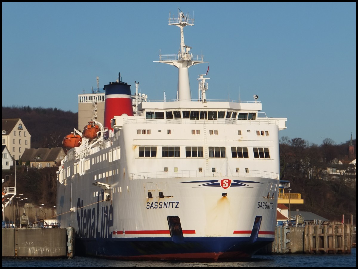 Fhrschiff  Sassnitz  im Stadthafen Sassnitz am 31.12.2013