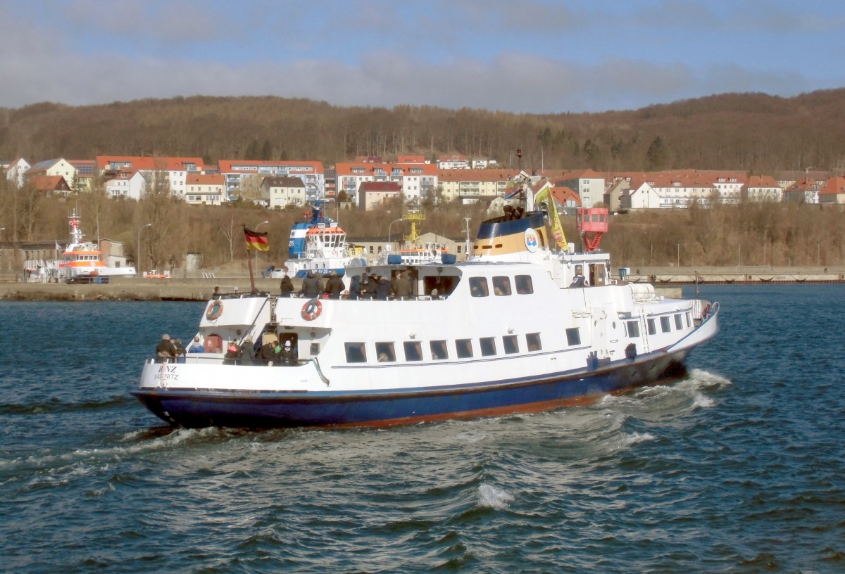 Fahrgastschiff  Binz  am 03.04.15 in Sassnitz.