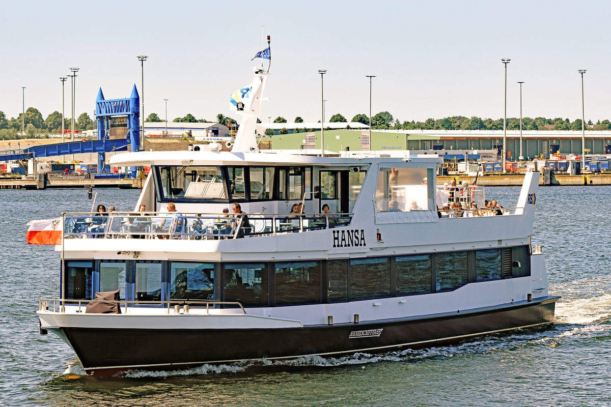 Fahrgastschiff HANSA am 15.06.2020 im Hafen von Lübeck-Travemünde,  Höhe Skandinavienkai