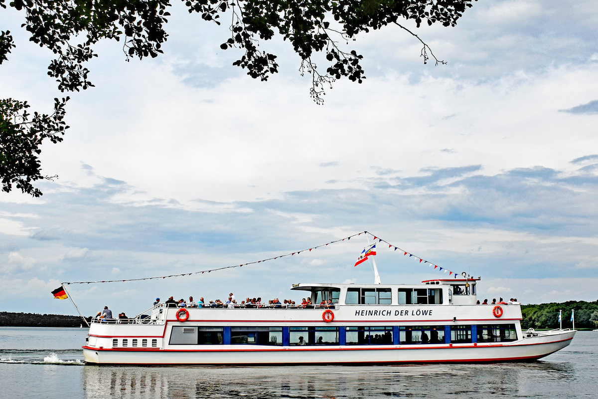 Fahrgastschiff HEINRICH DER LÖWE am 25.07.2020 im Ratzeburger See