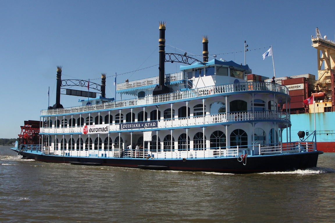 Fahrgastschiff LOUISIANA STAR (ENI 05803860); Eigner/Betreiber: Reederei Abicht; Datum: 28.05.2026; Aufnahmeort: Elbe/Hafen Hamburg, Deutschland.