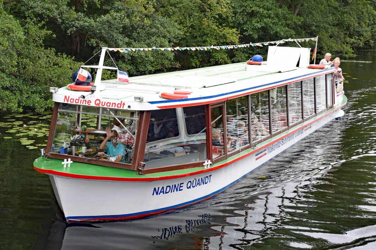 Fahrgastschiff NADINE QUANDT am 23.07.2022 auf der Wakenitz unweit Lübeck