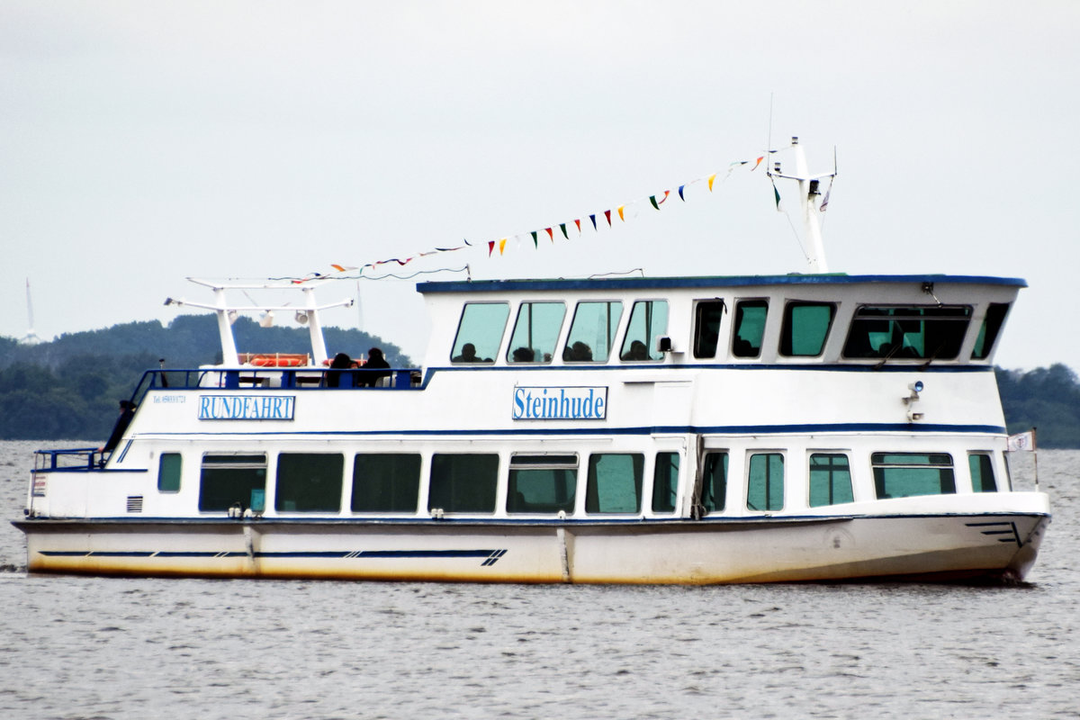 Fahrgastschiff STEINHUDE, 2006 auf der KuFra-Werft in Lübeck gebaut, am 14.7.2019 auf dem Steinhuder Meer. Länge: 25 Meter