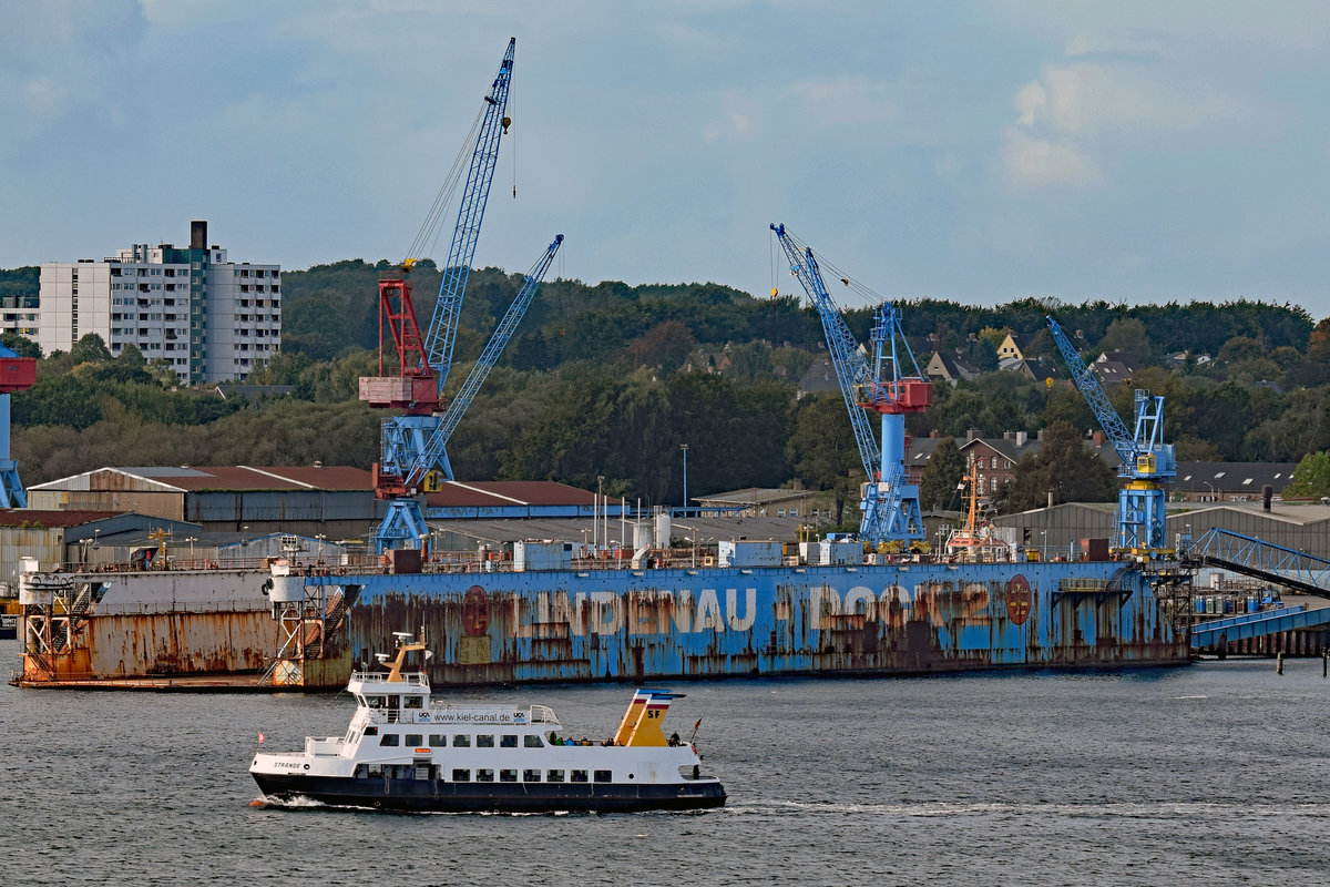 Fahrgastschiff STRANDE am 3.10.2017 in der Kieler Förde