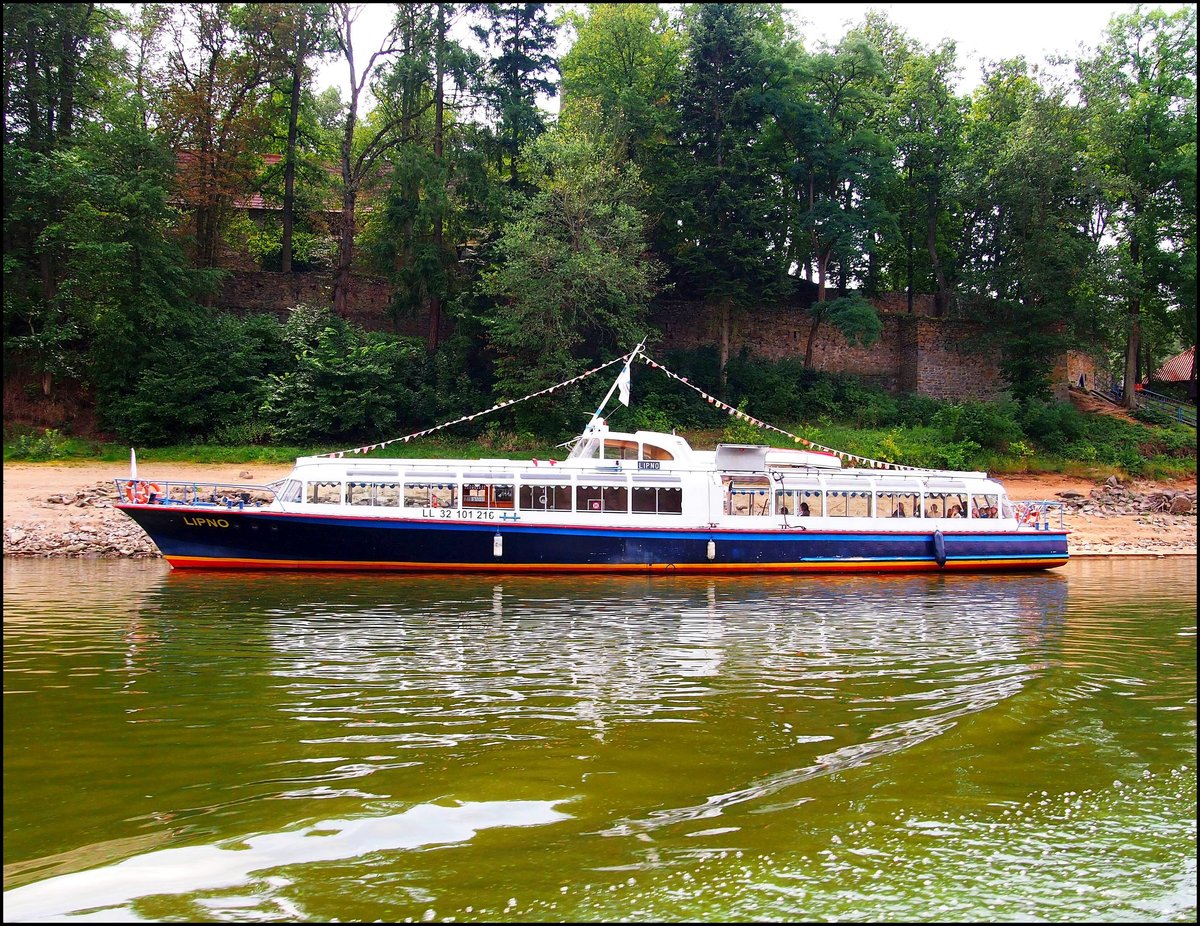 Fahrgastschiffe  Lipno  auf der Vltava (Moldau) - Orlík-Talsperre am 24. 8. 2017.