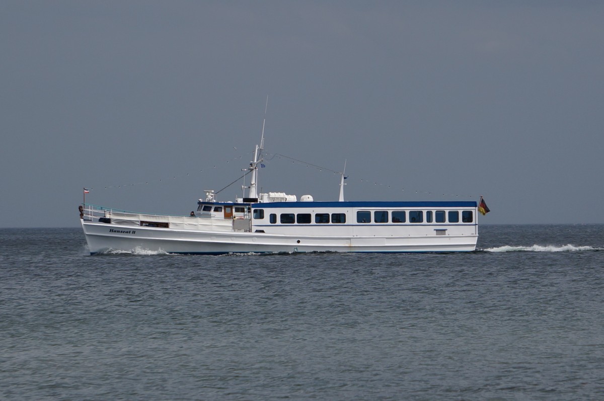 Fahrgastsciff HASEATIC II in der Lübecker Bucht nahe Scharbeutz; 03.06.2015
