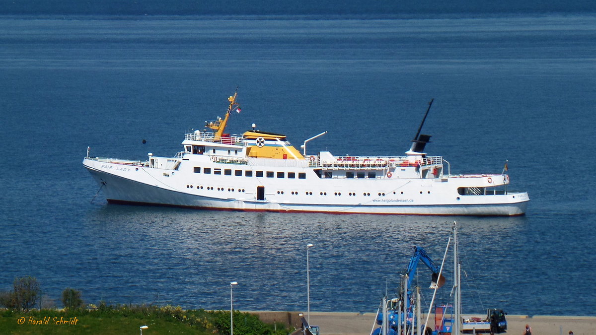 FAIR LADY (IMO 7016474) am 3.5.2018, Helgoland Reede / 
Ex-Namen: ADLER BALTICA (04.2000-04.2004) LADY ASSA (07.2005-10.2010) /
Seebäderschiff / BRZ 935 / Lüa 68,56 m, B 10,42 m, Tg 20,25 m / 2 MWM-Diesel, ges. 2206 kW (2999 PS), 19 kn / 799 Pass. / gebaut 1970 bei Mützelfeldtwerft, Cuxhaven / Eigner: Cassen Eils, Cuxhaven (Firmengruppe AG Ems) /
