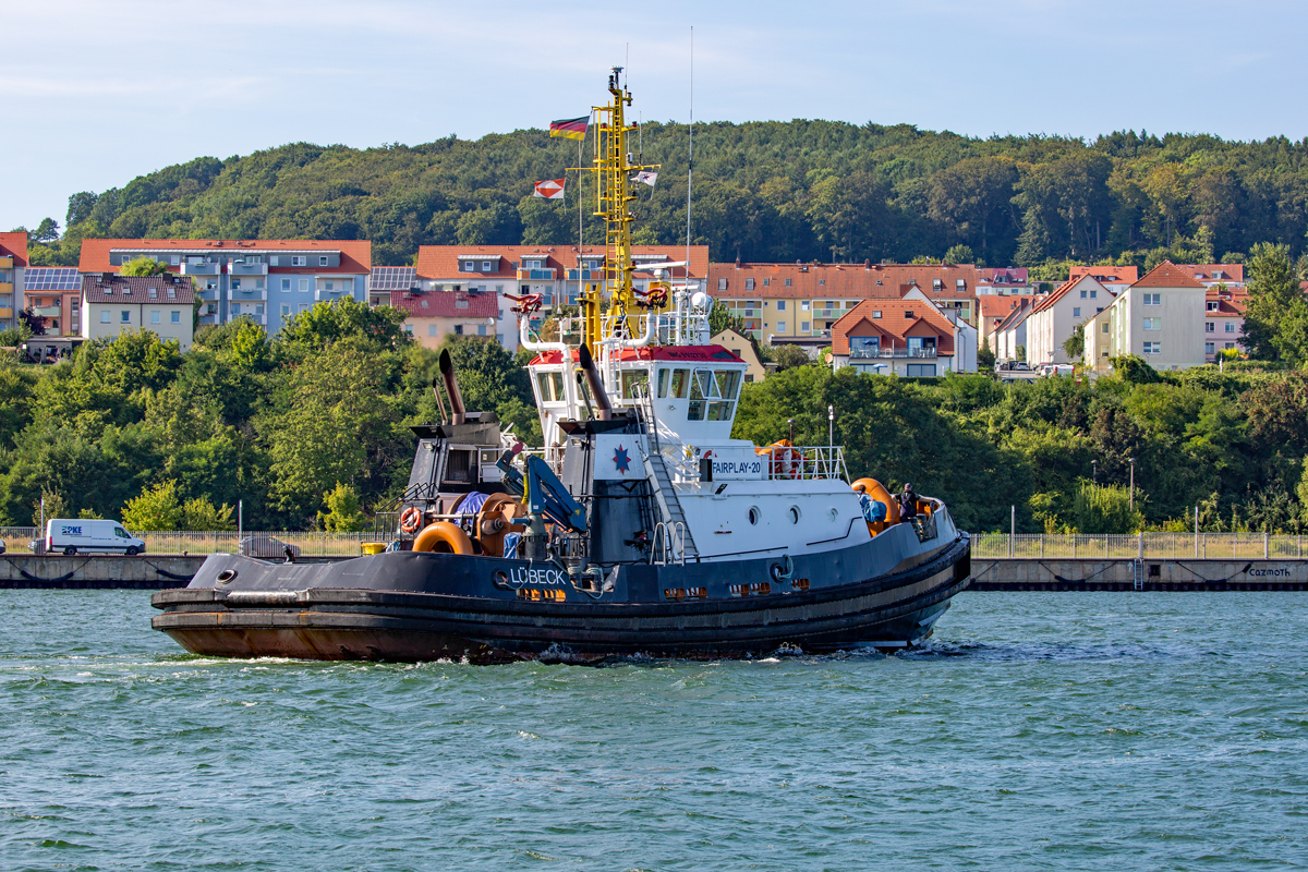 FAIRPLAY 20 im Sassnitzer Hafen. - 14.08.2022 - IMO ist im Bild zu erkennen.