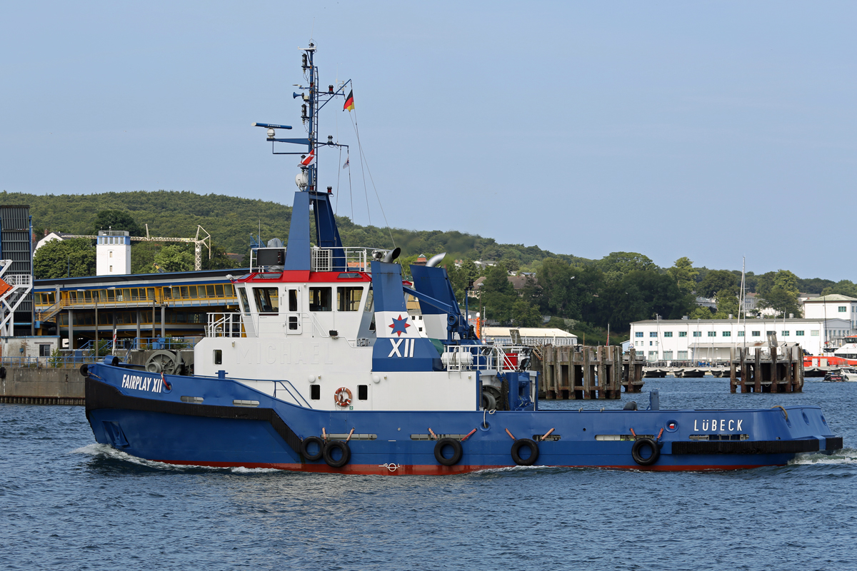 FAIRPLAY XII (IMO.: 9107409) im Hafen von Sassnitz. - 14.06.2018