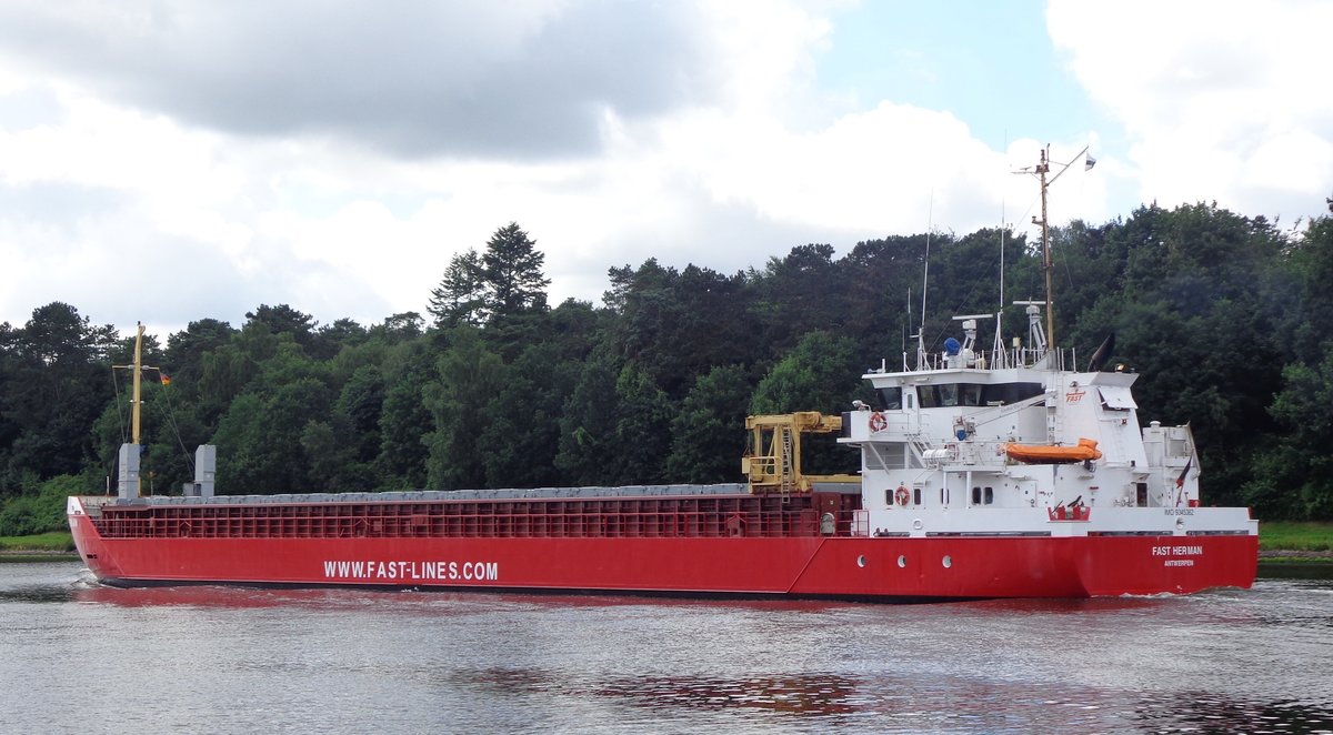 FAST HERMAN aus Antwerpen /Belgien -IMO 9345362 am 19.07.2016 in Westerrönfeld