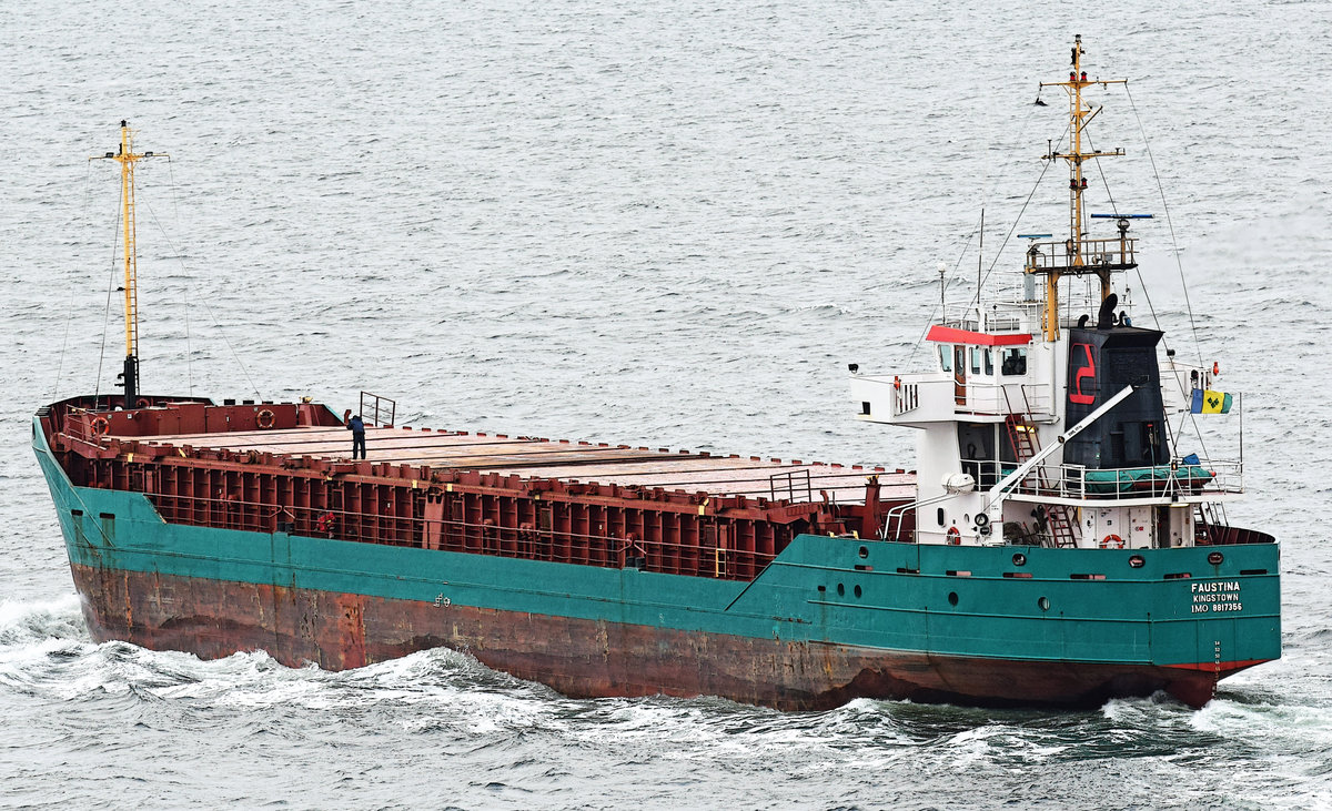 FAUSTINA (IMO 8817356) auf der Ostsee. Aufnahme vom 09.02.2015